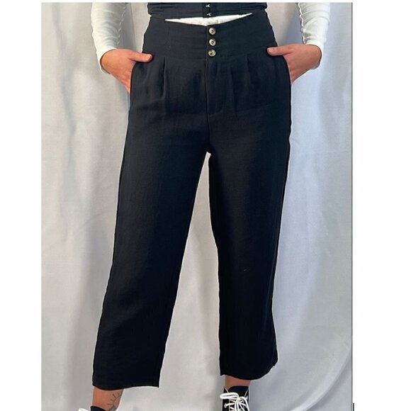 define-fashion Pants - Cropped lightweight woven black straight leg high waisted trousers